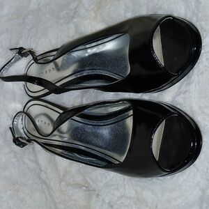Metaphor Open Toe Slingback Black Heels, sz 10M